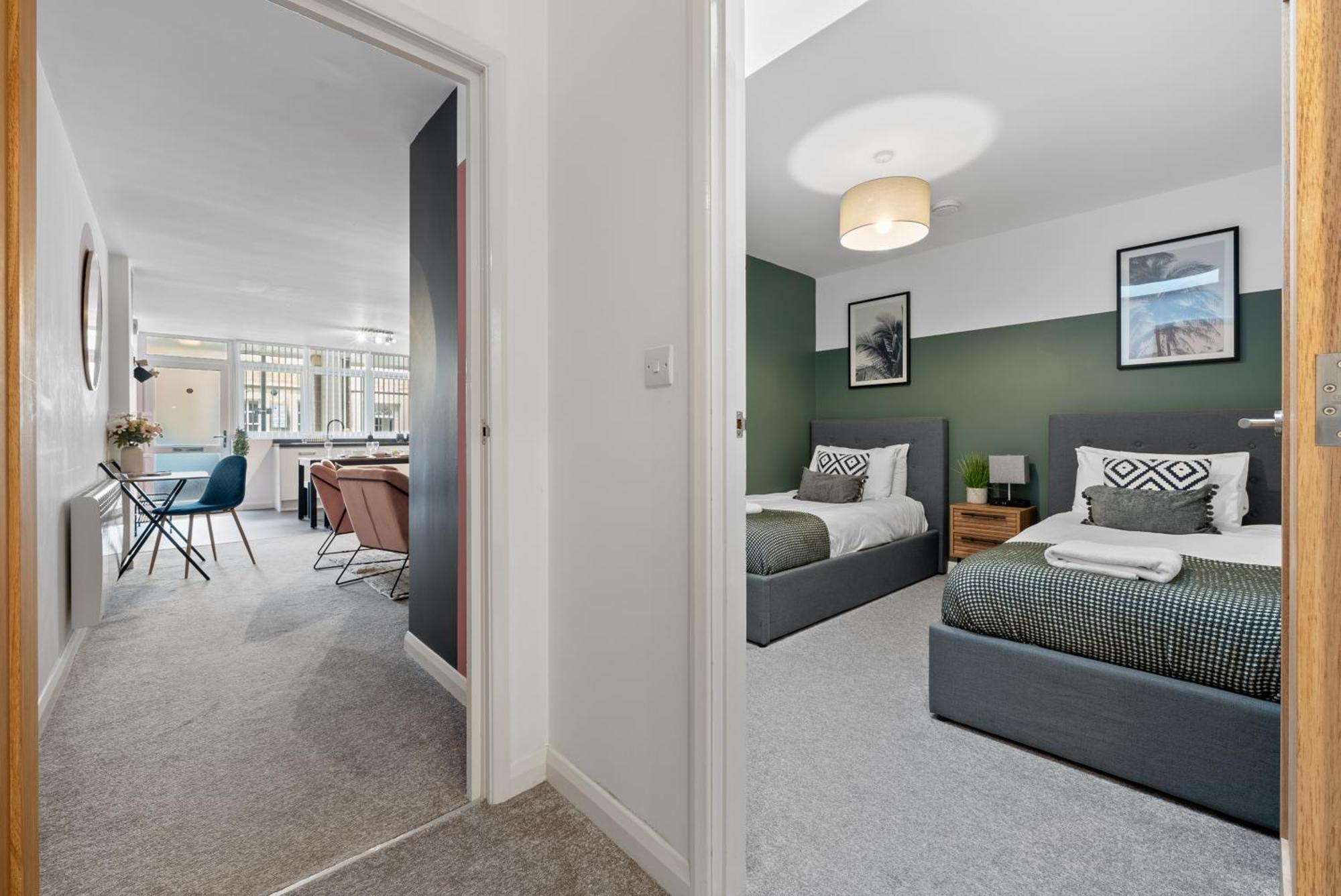 Glevum Lodge - 2 Bedroom Town Centre Apartment Cirencester Buitenkant foto