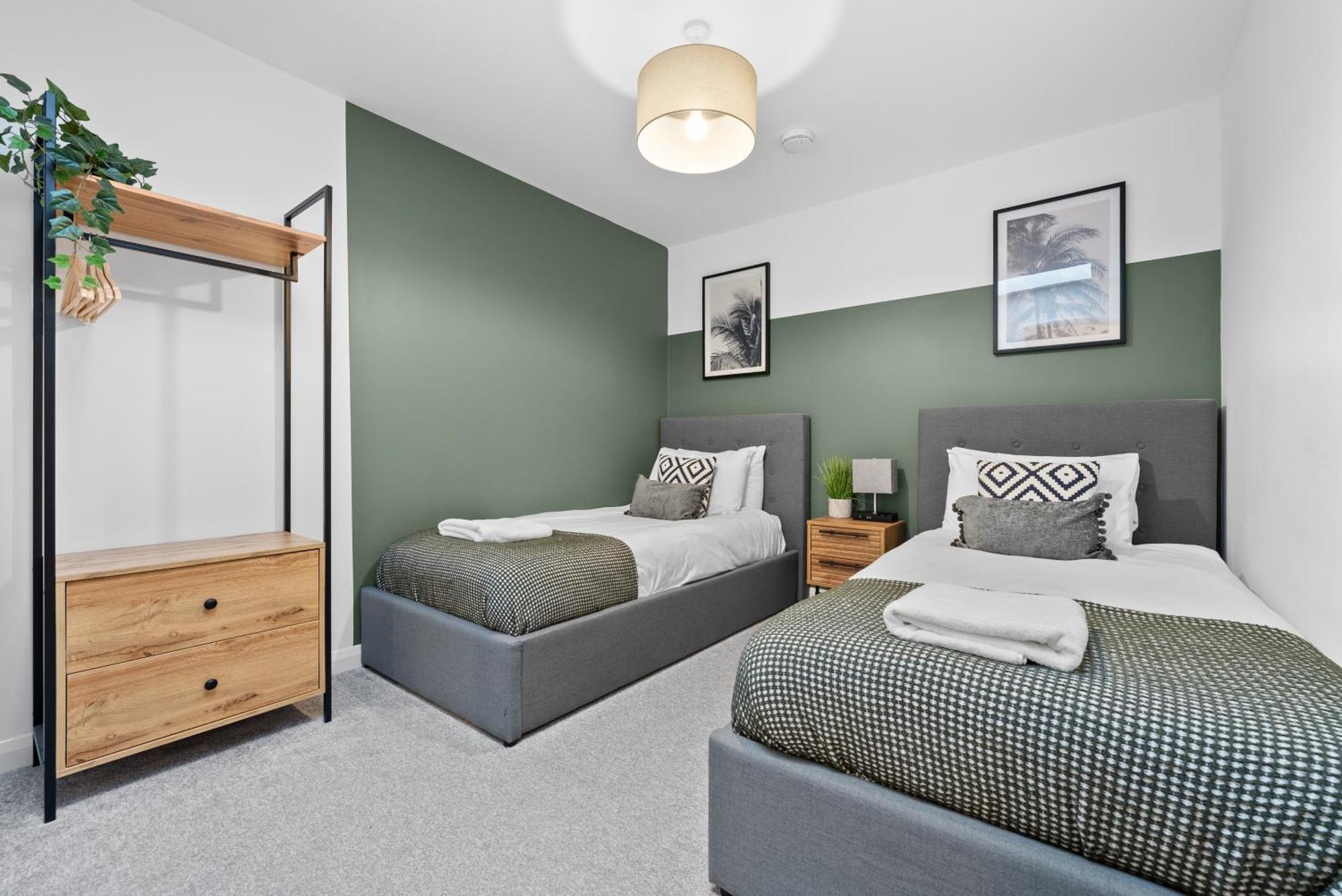 Glevum Lodge - 2 Bedroom Town Centre Apartment Cirencester Buitenkant foto